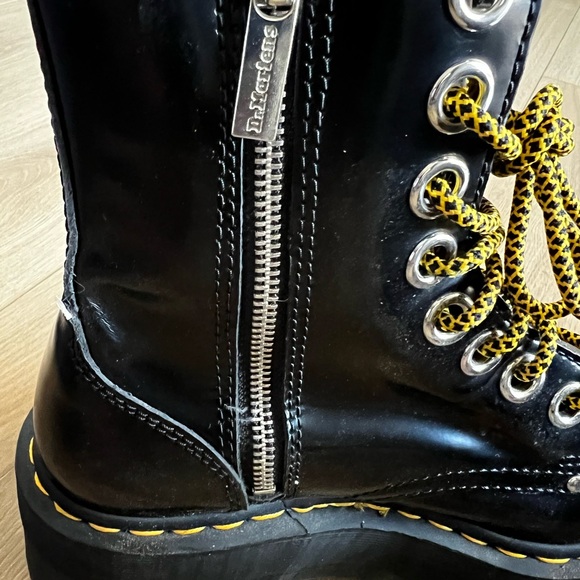 Dr Marten platform boots - Picture 6 of 8